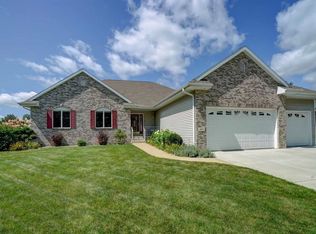 409 W Oak St, Cottage Grove, WI 53527