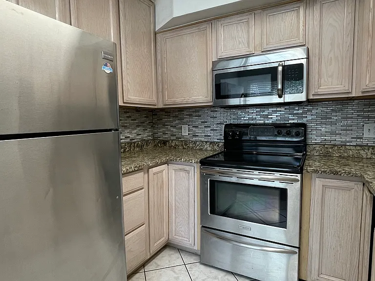 2690 S Xanadu Way #A — Photo 2