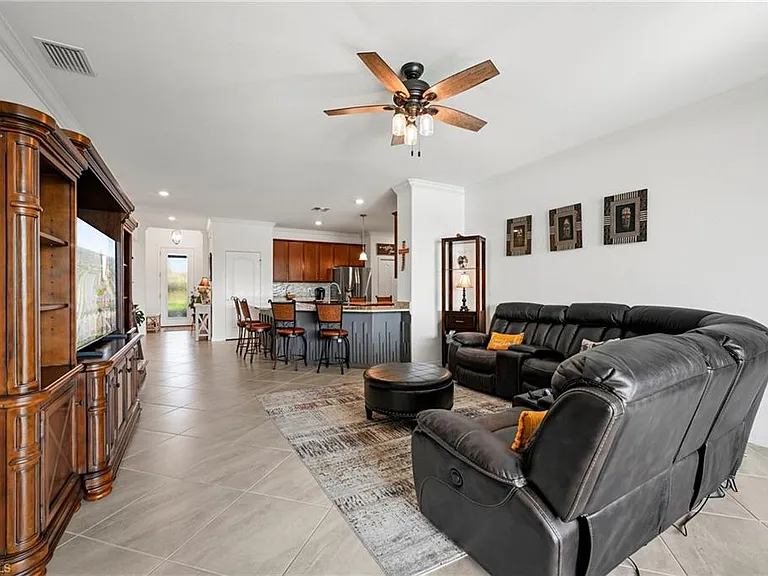 3424 Murcia Ct — Photo 14