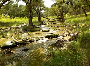 121 Oak Meadow Trl, Spicewood, TX 78669