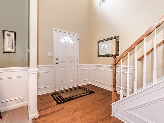 3rd image of 8427 Magnolia Springs Dr