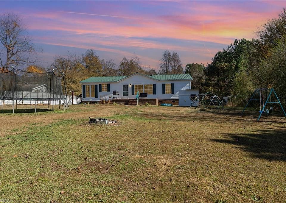 1st image of 6020 River Heights Dr
