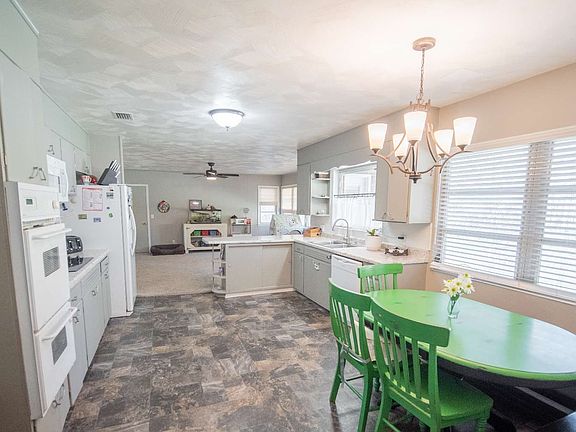 5th image of 505 SE Oak St