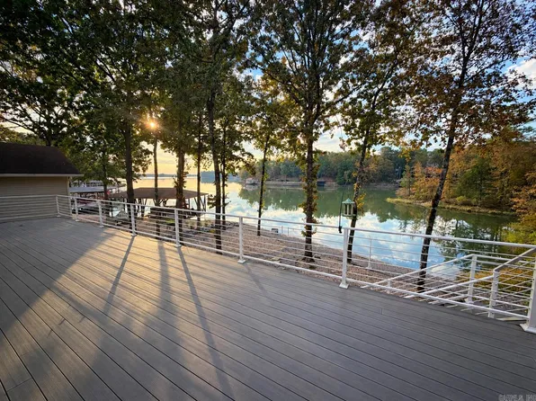 3 Levantino Ln, Hot Springs Village, AR 71909