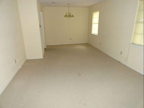3rd image of 6161 Walla Ave