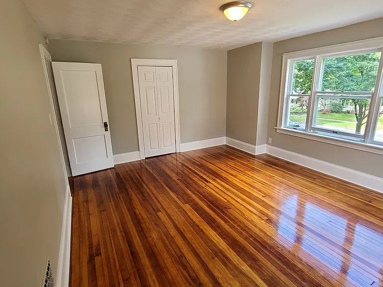 1114 N Madison St — Photo 19