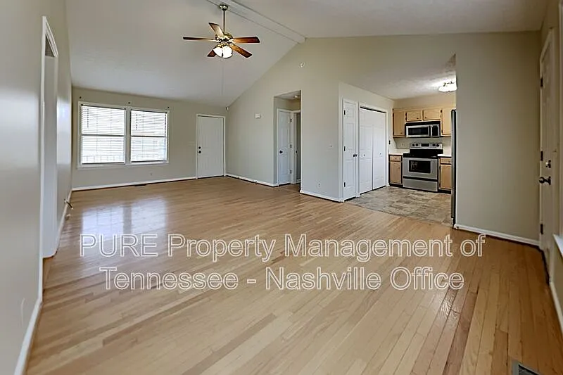 3 bed, 2.0 bath, 1107 sqft, $1,999 — Photo 1