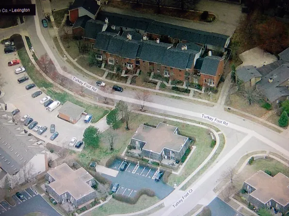 1141 Turkey Foot Rd, Lexington, KY 40502