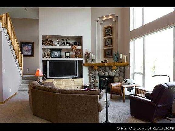 4th image of 3125 W Daybreaker Dr