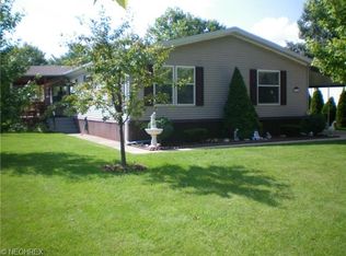 116 Pin Oak Cir, Elyria, OH 44035