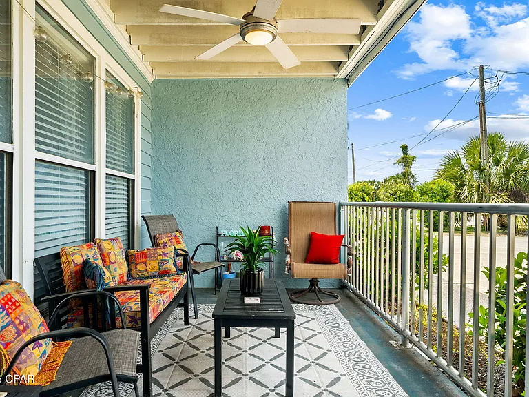 503 Granada Cir #503B — Photo 4