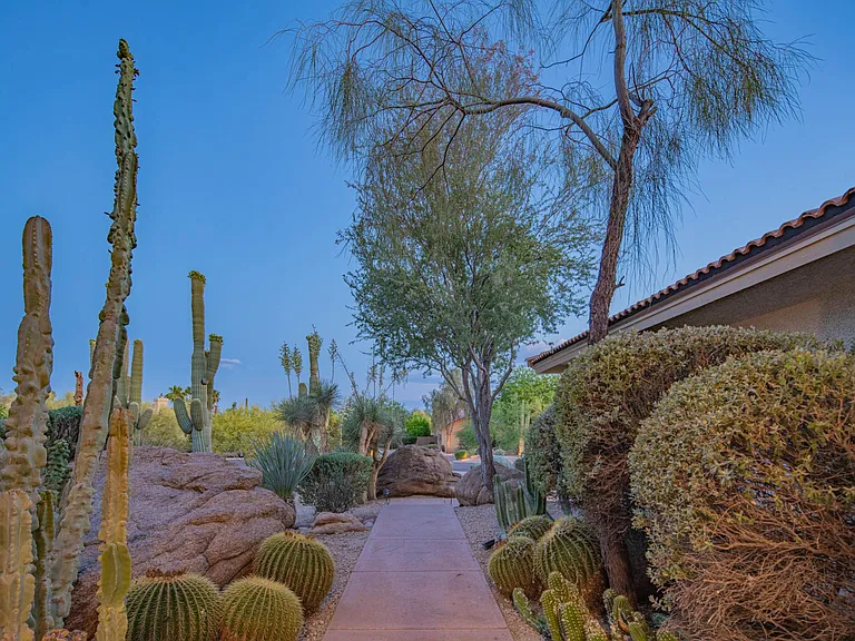 8418 E La Junta Rd — Photo 56
