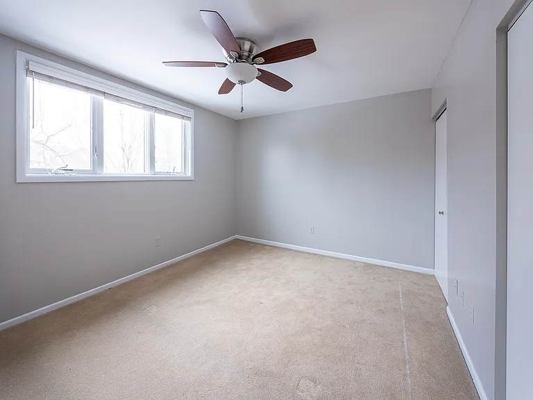 7 Ingham Way — Photo 14