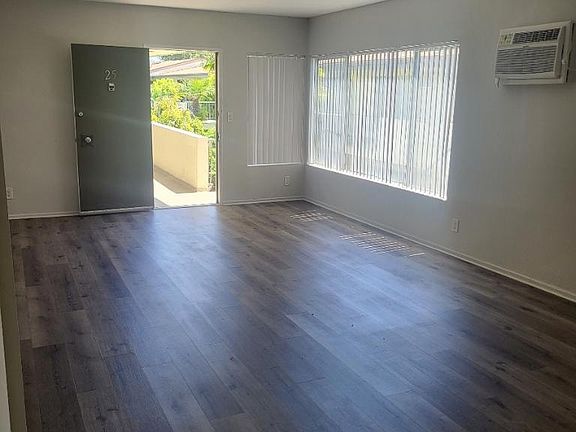 4th image of 5060 Coldwater Canyon Ave APT 25