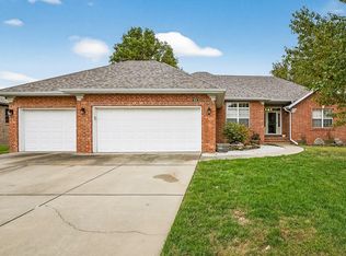 904 E Elizabeth Street, Republic, MO 65738