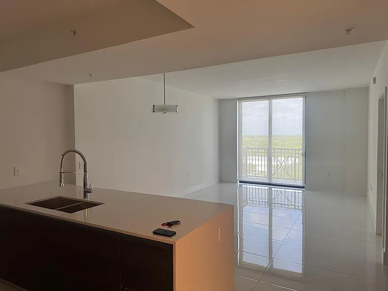 301 Altara Ave #827 — Photo 4