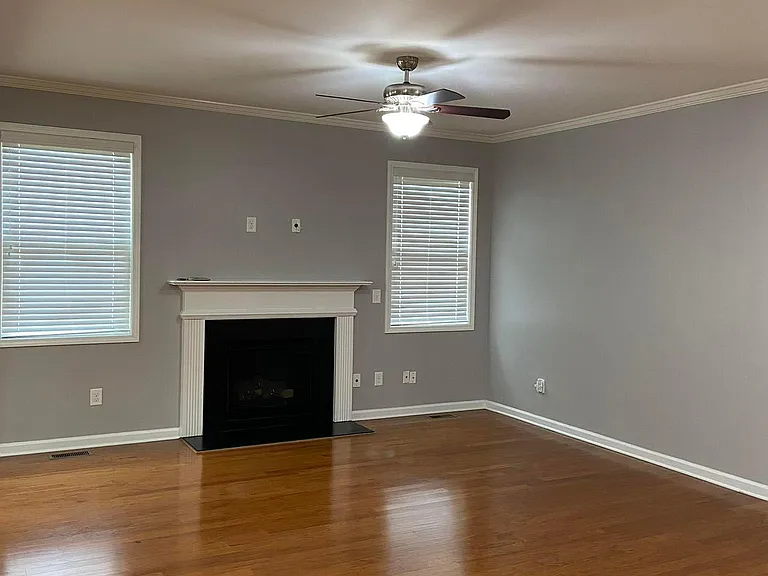 3422 Fallen Oak Dr — Photo 6