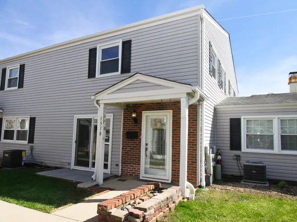 151 Peter Ct Unit B, Bartlett, IL 60103
