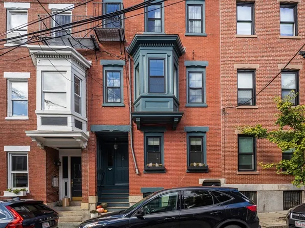 20 Sullivan St #2, Charlestown, MA 02129