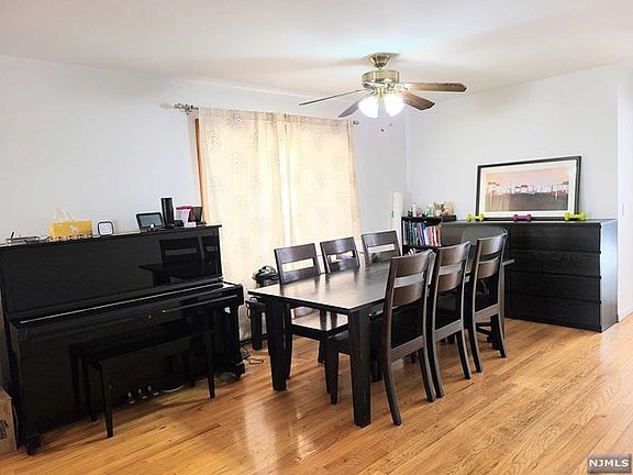 2nd image of 762 W End Ave