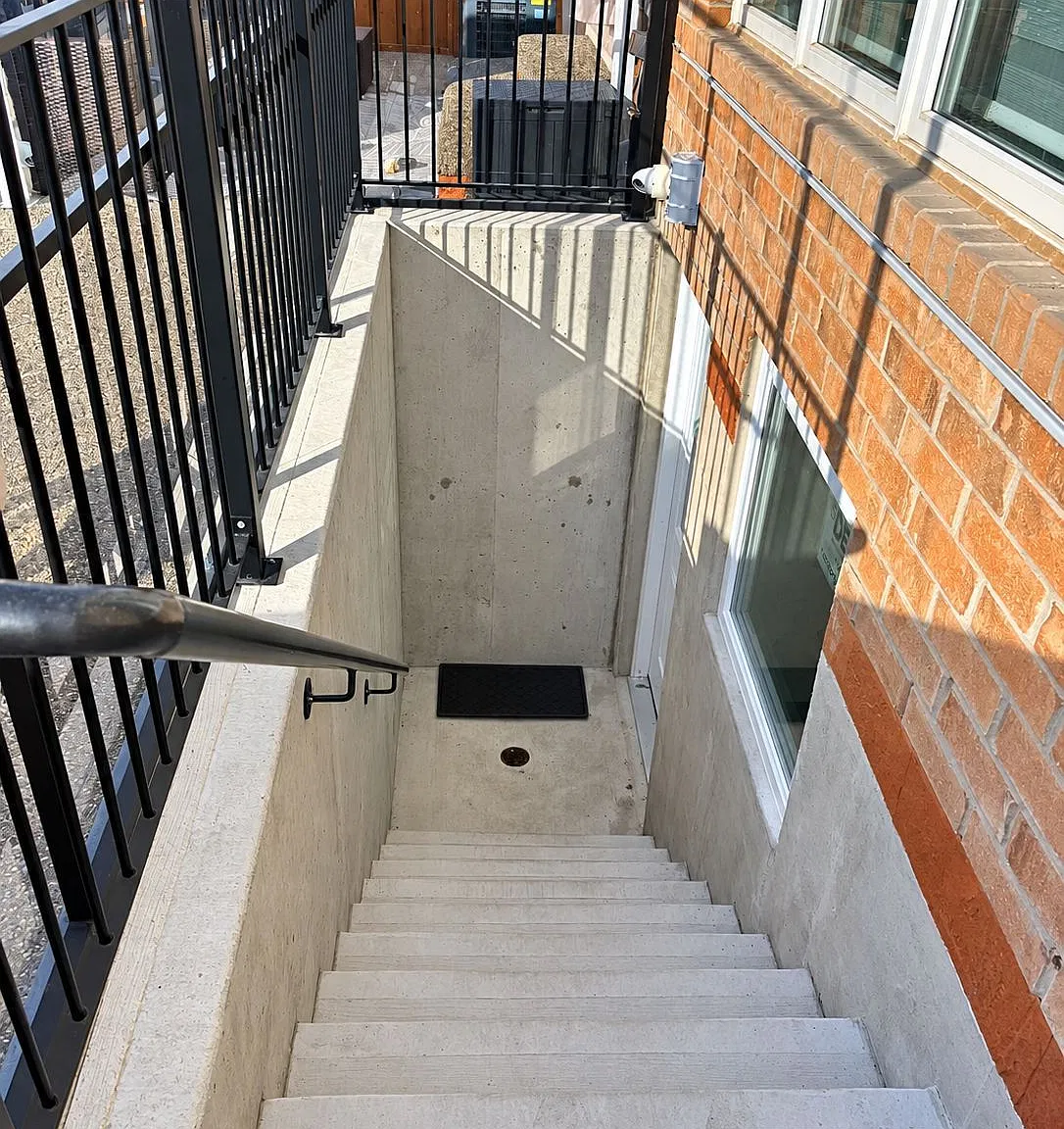 2 bed, $1,950 — Photo 3