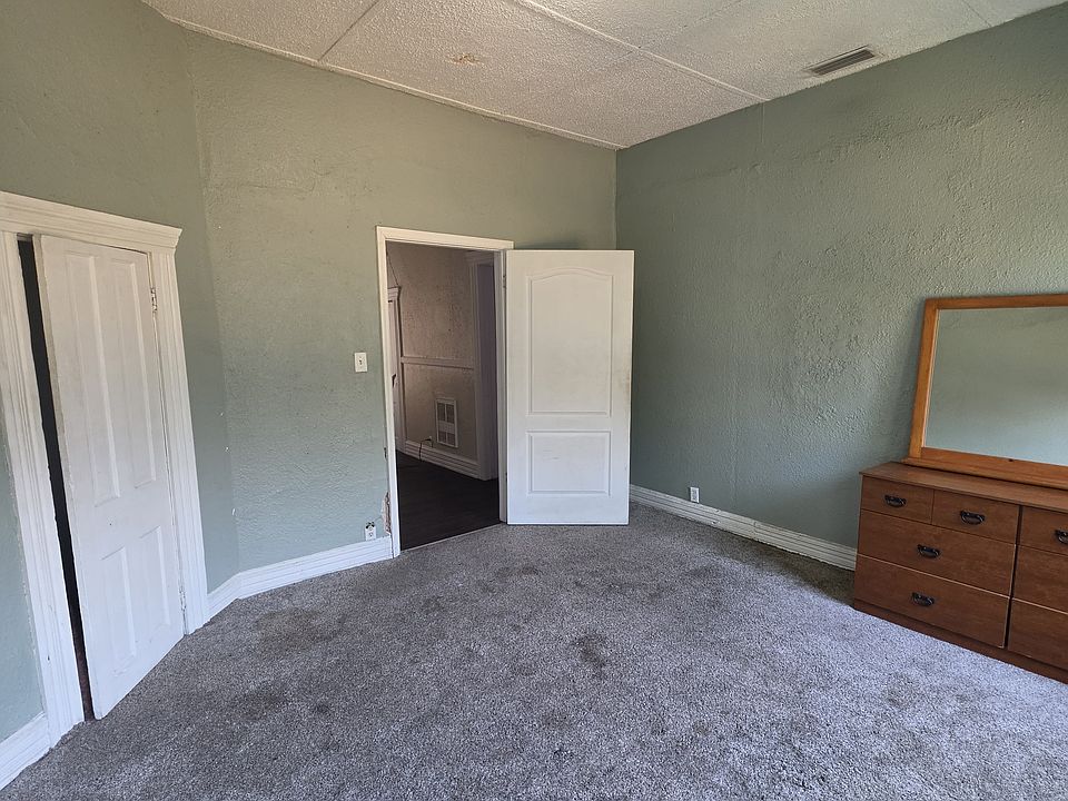 2nd image of 274 McDuff Ave S