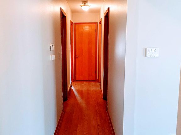 5th image of 8341 Douglas Ave