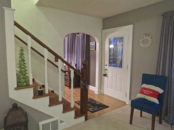 3rd image of 508 E Armstrong St