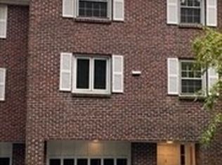 7 Bethel Rd APT 3, Wellesley, MA 02481