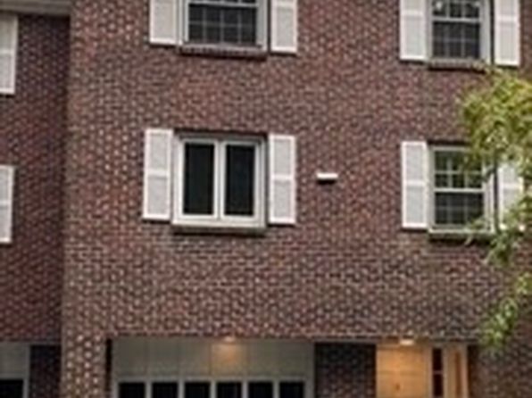 7 Bethel Rd APT 3
