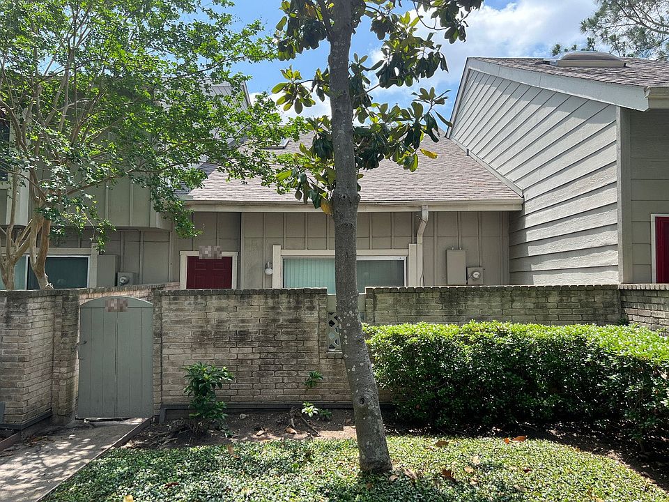 1st image of 7075 Greenway Chase St