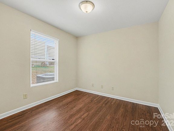 4th image of 5119 Tomsie Efird Ln