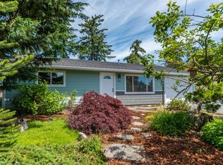 1180 Ridgeway Dr, Oak Harbor, WA 98277