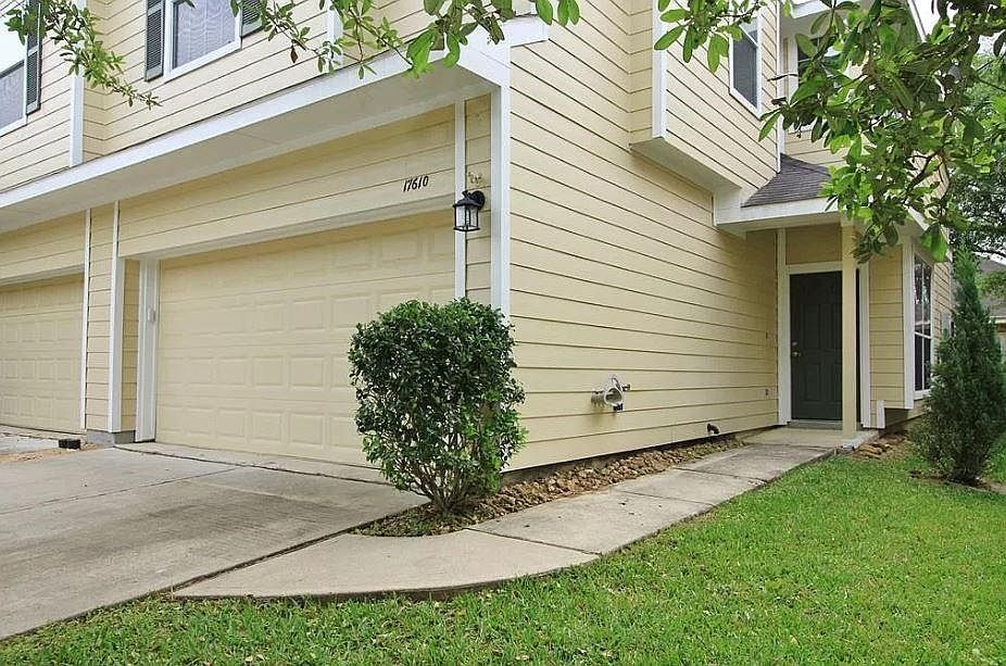 1st image of 17610 Kennesaw Mountain Ln
