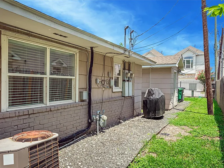 4405 Marina St #A — Photo 22