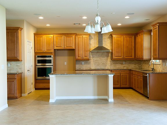 5th image of 8465 Chilton Dr