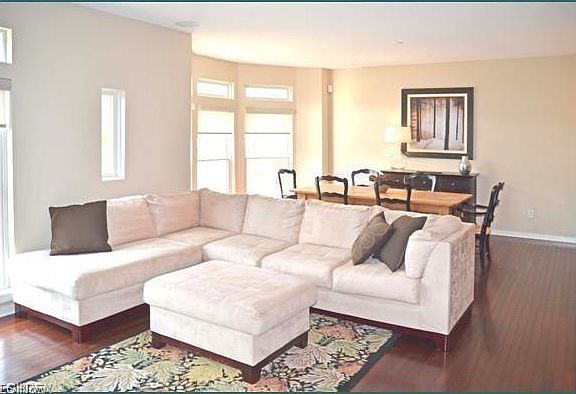 5th image of 314 Halstead Ln #314