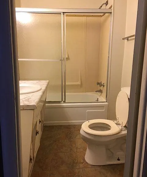 915 W Kirkwood Ave — Photo 10