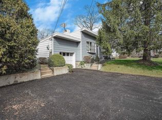 150 Granite Springs Rd, Yorktown Heights, NY 10598