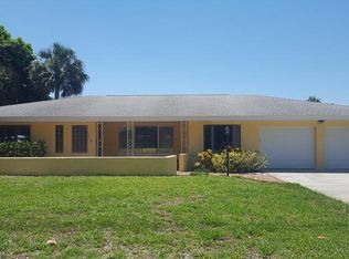 7908 Garden Dr N, Saint Petersburg, FL 33710