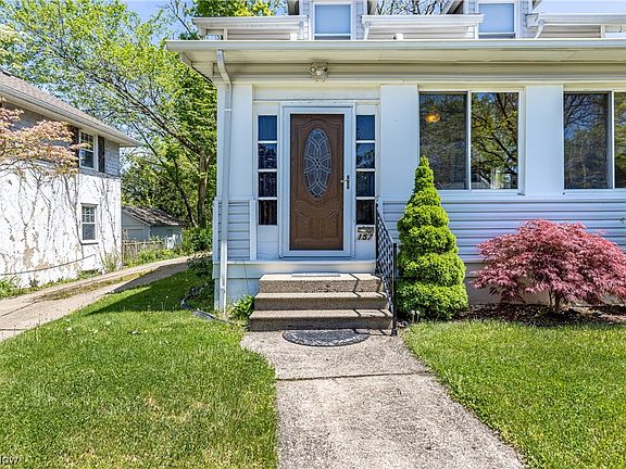 4th image of 157 Crescent Dr