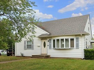 832 Baltimore Ave, Roselle, NJ 07203