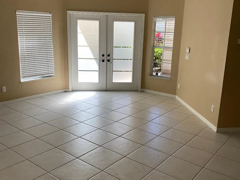 8919 Spring Mountain Way — Photo 13