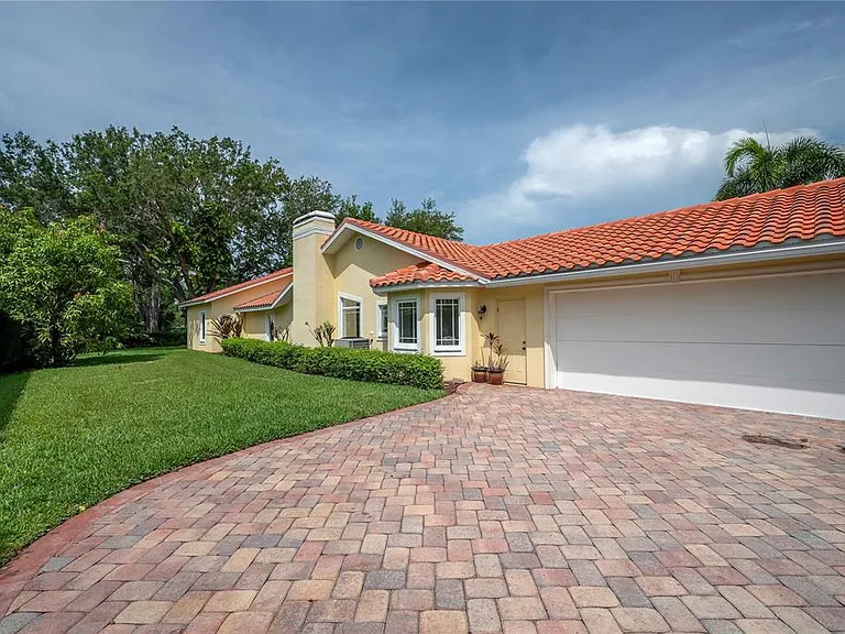13902 Captains Reef Ct — Photo 38