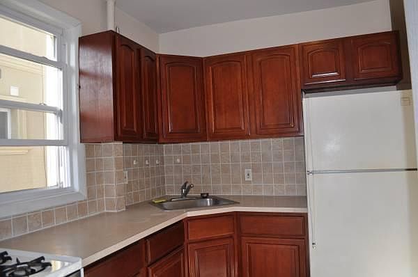 1st image of 1662 E 32nd St APT 1