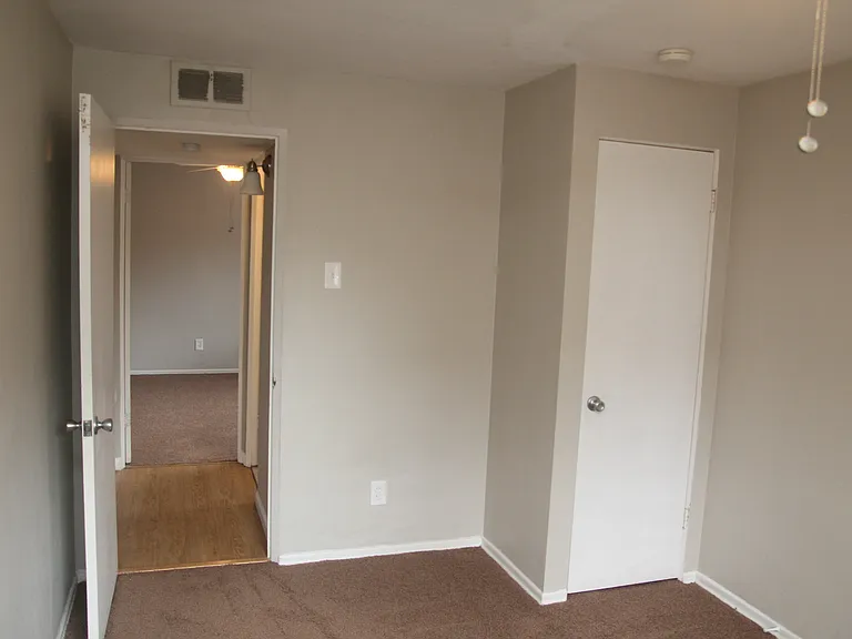 7574 Buckingham Dr #6 — Photo 6