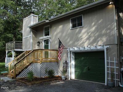 121 Saddlebrook Ln, Hawley, PA, 18428