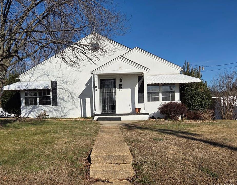 1st image of 1103 Lester St