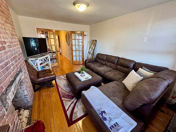 2nd image of 113 Avenue A APT 3A
