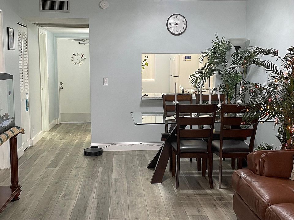 1st image of 9340 Lagoon Place #201